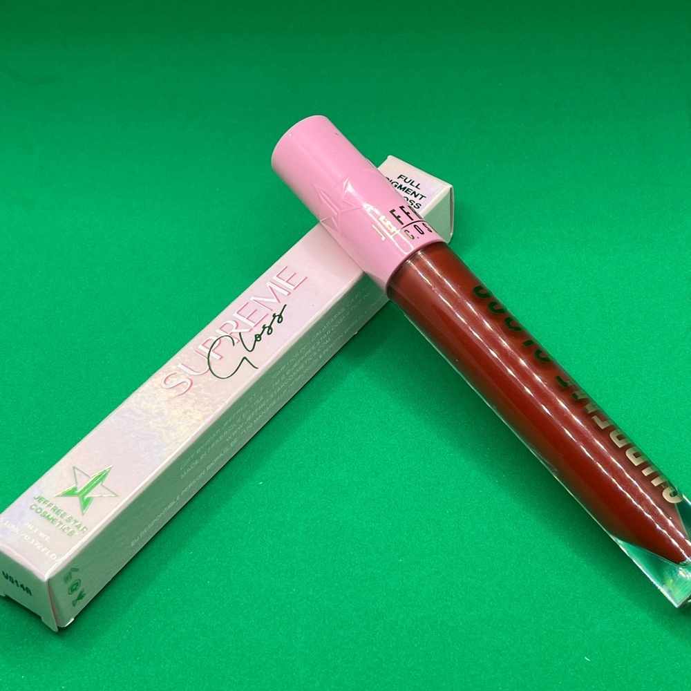 NEW JSC supreme gloss in Wifey